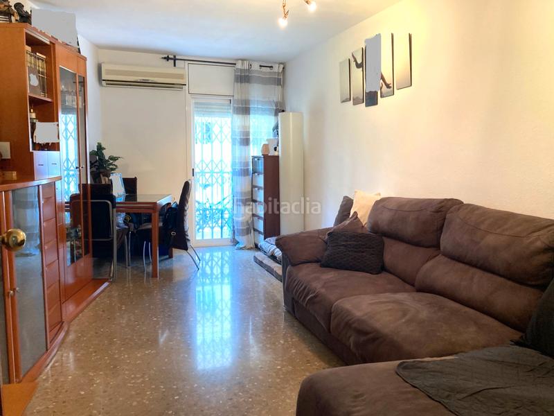 Foto c3e8235f-26de-47d0-86e9-f4fd7f679ebc. Piso 3 habitaciones, con ascensor, 2ª planta, pubilla casas junto c.c.finestrelles y metro l5. en Hospitalet de Llobregat (L´)