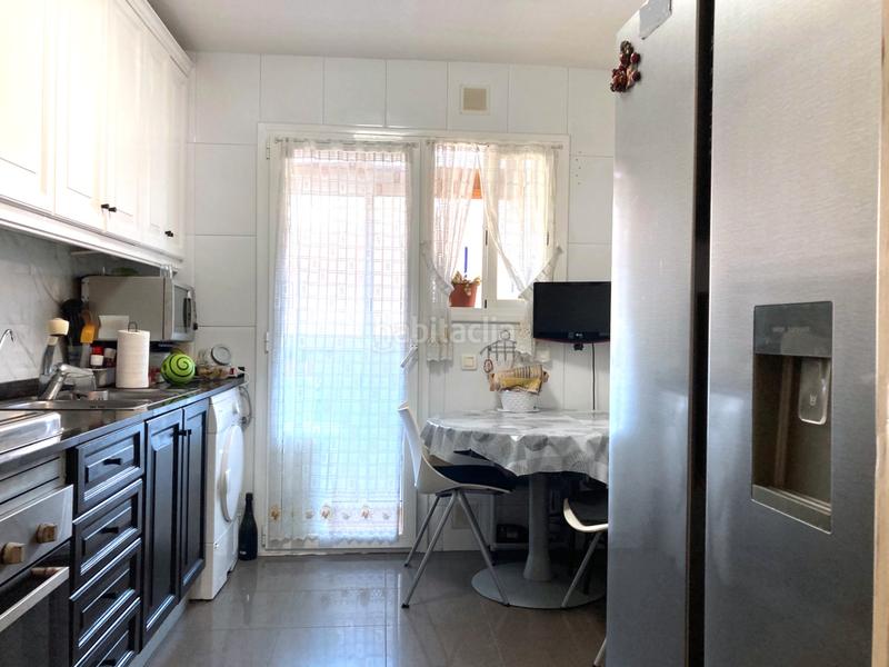 Foto c83fe3cf-63da-49ab-96ca-17f4040d27bf. Piso 3 habitaciones, con ascensor, 2ª planta, pubilla casas junto c.c.finestrelles y metro l5. en Hospitalet de Llobregat (L´)