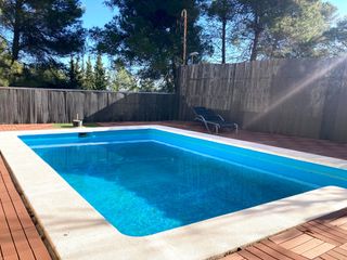 Casa a Corbera de Llobregat. Casa a 4 vientos con piscina. totalmente reformada