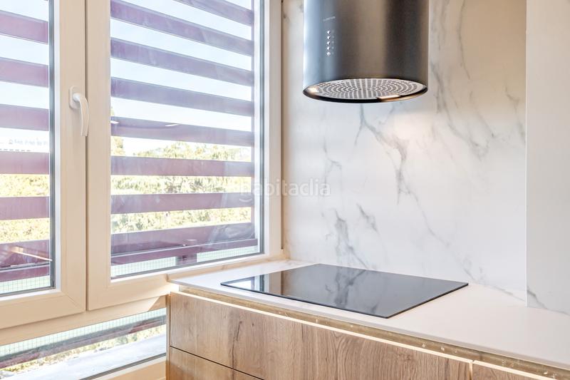 Foto 68a59f3a-4a57-4157-8409-5f74c445e630. Pis amb calefacció aparcament piscina a Colina Madrid