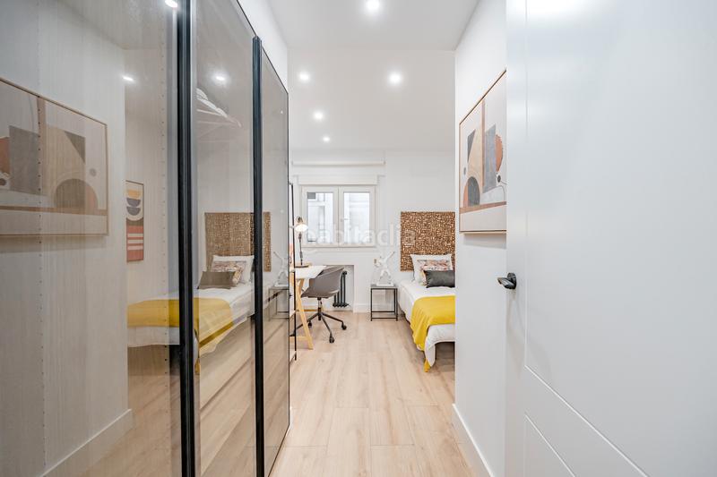 Foto 7d315cf0-003e-422b-a0ec-f49359c9a9b9. Pis amb calefacció aparcament piscina a Colina Madrid