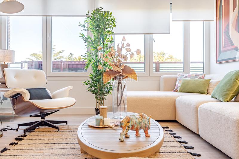 Foto 9e428ba8-2652-488c-a33c-947b265e7920. Pis amb calefacció aparcament piscina a Colina Madrid