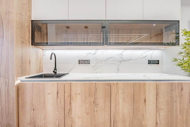 Foto bb338ef8-3f8d-4003-824a-41cc3edd4b89. Pis amb calefacció aparcament piscina a Colina Madrid