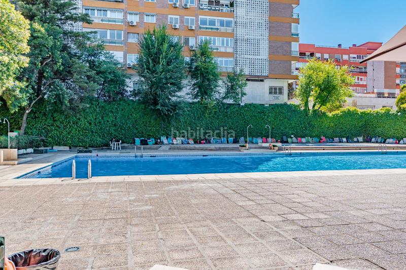 Foto bbbb7c92-5c0f-4eec-884a-79d040cea42a. Pis amb calefacció aparcament piscina a Colina Madrid