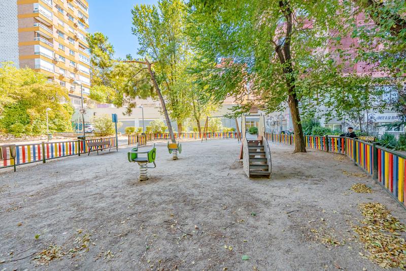 Foto f02e8f59-82e5-415e-b73a-34274f987ea9. Pis amb calefacció aparcament piscina a Colina Madrid