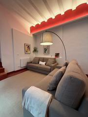 Location Appartement  Carrer del brosolí. Piso recien reformado en el born disponible para 11 meses
