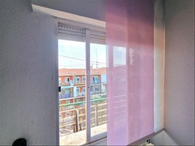 Foto 7698961f-4fec-4d0d-9405-1f3a3ec0cca5. Piso en calle de moratalla 9 en Pinar del Rey Madrid