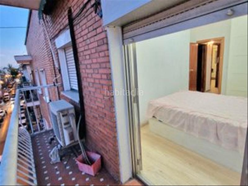 Foto d761cff6-f666-4871-adf2-e7f455f6d6c4. Appartement dans calle de nicolás usera 63 dans Almendrales Madrid