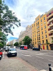 Pis en Calle de narv�ez 24. Piso en narv�ez