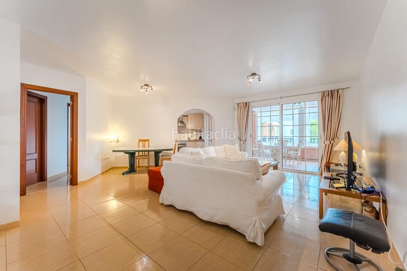 Foto 1a04f6cb-eac9-40e5-9707-a7b22efff0b1. Appartement dans calle quezal 14 dans Palm - Mar Arona