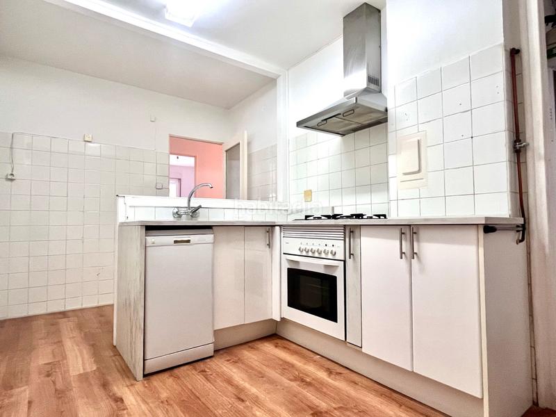 Foto a6a97b57-21dd-4c99-a62f-5a274e636cae. Pis a avenida de bonn 8 a Guindalera Madrid