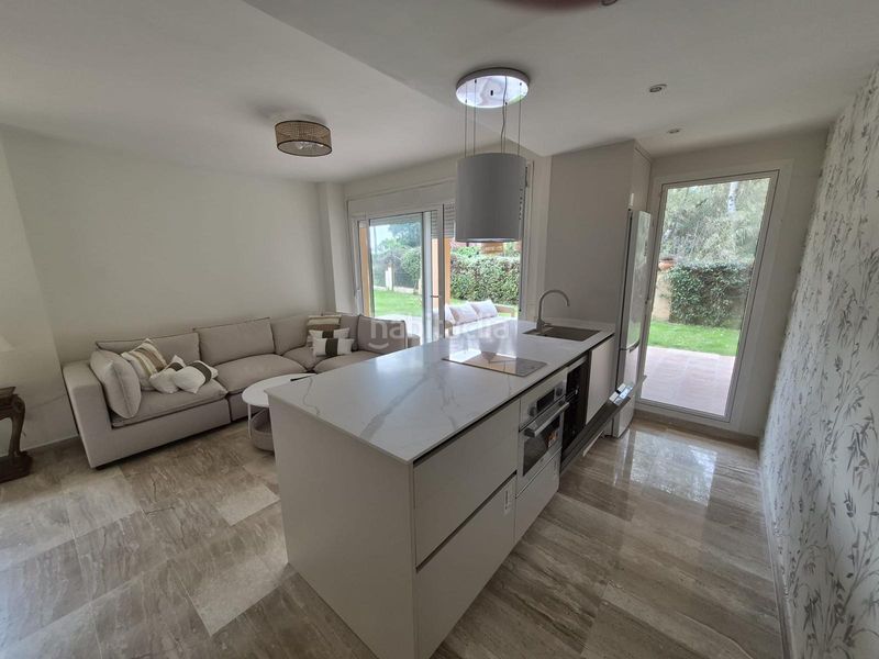 Foto 7d3797ef-c558-4664-ac99-e3dfbca21360. Planta baixa a avenida 3 89 a Hacienda Las Chapas Marbella