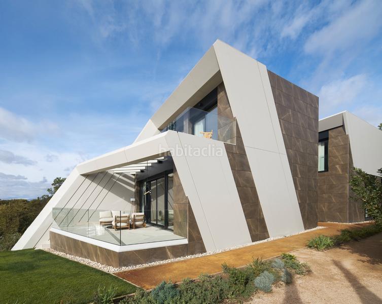 Foto 9afa7adf-530a-4b83-b4af-a92f50fe10aa. Angebot Krest by Kronos Homes in Torrelodones. Wohnungen von Neubauten