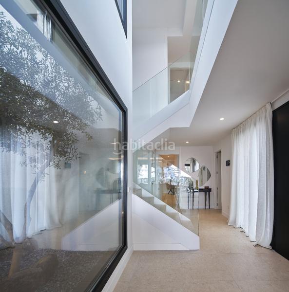 Foto 7de03505-5858-43fe-ab89-a4c97aa7f6e8. Chalet 288m<sup>2</sup> mit heizung parking pool in Las Marías Torrelodones