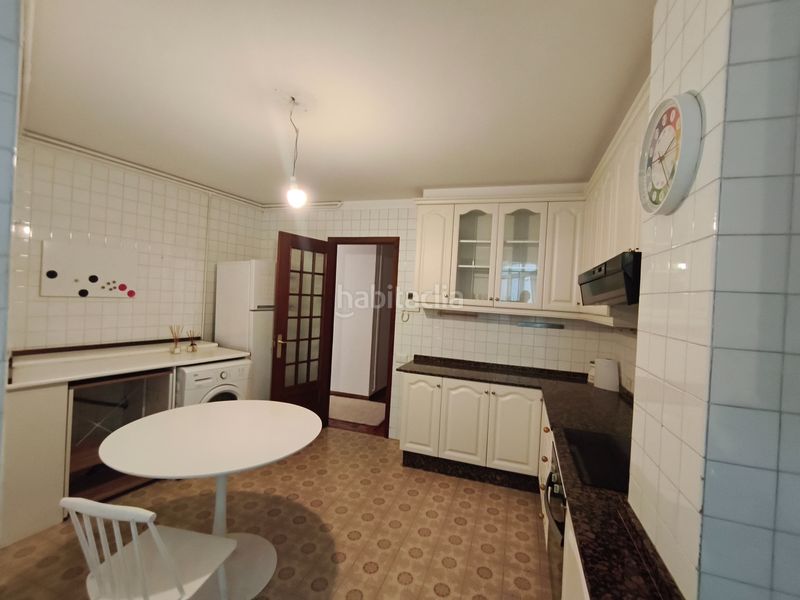Foto c17ec06f-df12-490b-a5b0-8215ea21a074. Location appartement dans rúa sinfónica de galicia 4 dans Coruña (A)