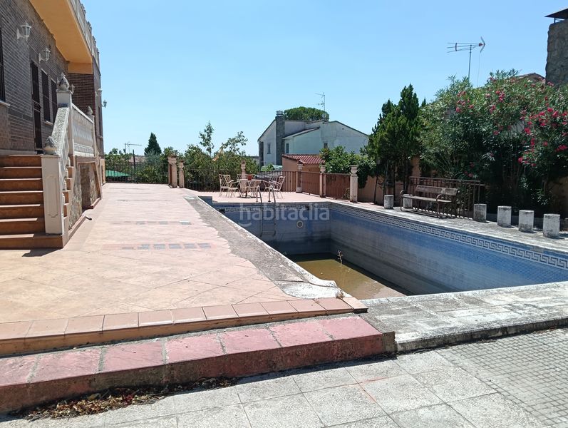 Foto eff00467-b189-49f7-b634-111173a5e855. Xalet amb xemeneia calefacció aparcament piscina a Calypo Fado