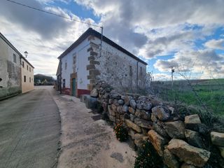 Bauernhof in Calle plaza 5. Arancon-casa en venta