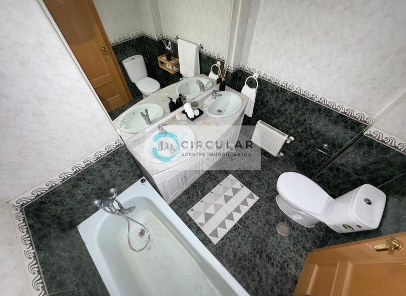 Foto eb4f8759-1c76-4ce7-8469-3cf419b43270. Flat with parking pool in Praderón San Sebastián de los Reyes