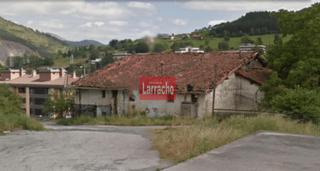Terreno residencial en Arrasate o Mondragón. Solar en venta en uribarri.