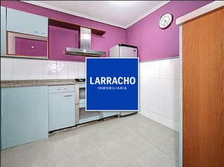 Appartement à Bergara. Bidekurutzeta kalea, se vende piso .. ocasion!!