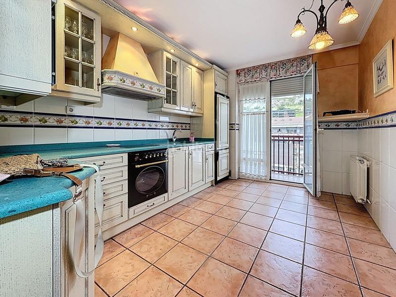 Foto b46d9f0b-b6f7-49c5-9d24-6cd8c215272b. Piso belorrieta kalea, se vende duplex en Aretxabaleta