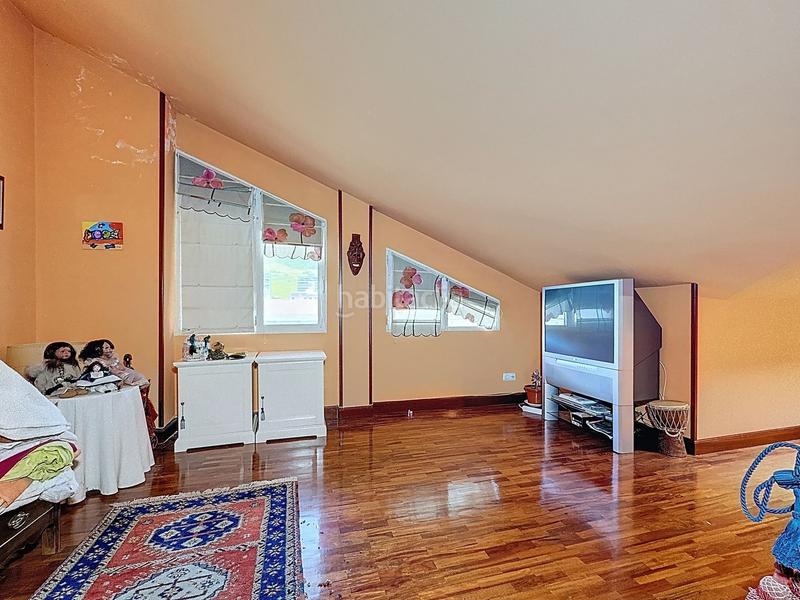 Foto b6072e3b-e305-4874-8f0b-c8bc1e195f60. Piso belorrieta kalea, se vende duplex en Aretxabaleta