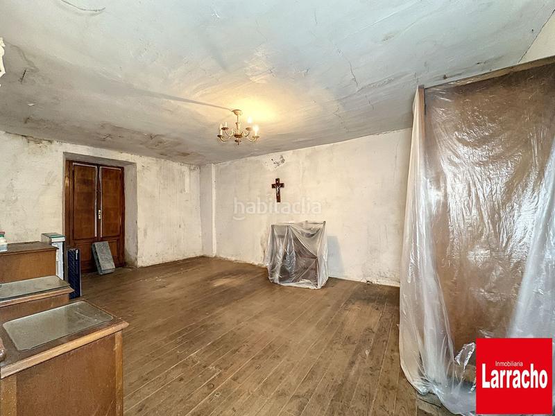 Foto ad8f4c38-ec3e-47db-b166-38837693c290. Pis a Arrasate o Mondragón