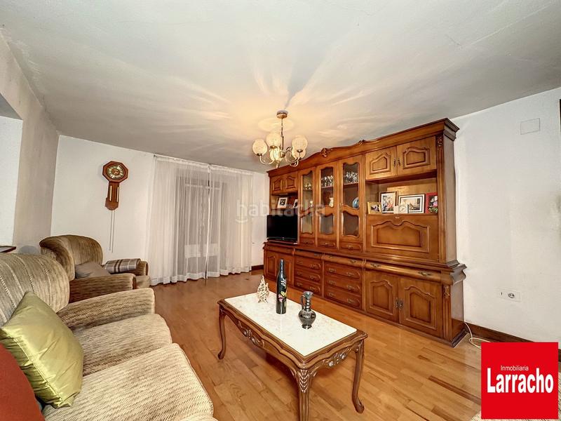 Foto c41aaff9-8f1d-4535-ac3d-454277e42c28. Pis a Arrasate o Mondragón