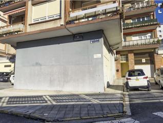 Local Comercial en Arrasate o Mondragn. Santa marina kalea, se vende local comercial