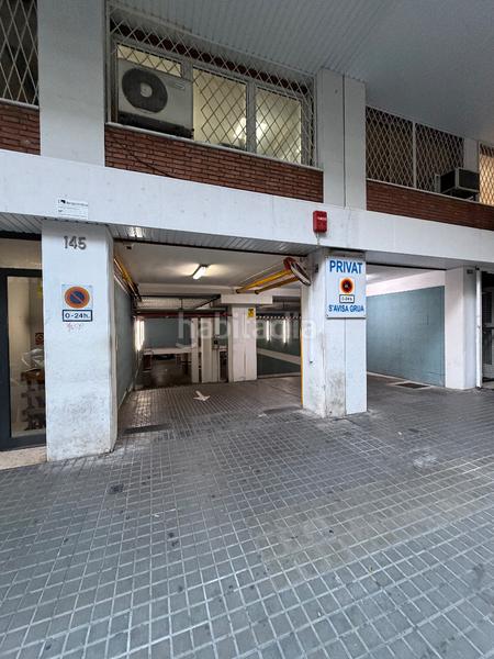 Foto cade7b17-f49c-463a-9c72-79d13ca2099c. Location parking voiture dans Sant Antoni Barcelona