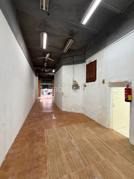 Foto 4097b873-e366-4ef0-94b4-e429ec678521. Local comercial a carrer d'entença 33 a Sant Antoni Barcelona