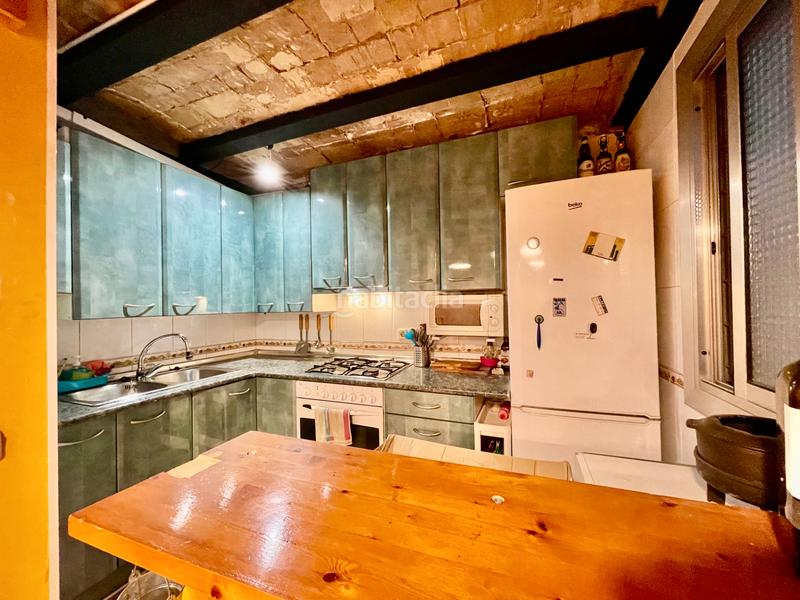 Foto f9bd82e5-9922-4379-9eaa-01f1292802cd. Piso en carrer de salvà 75 gran oportunidad poble sec en Barcelona