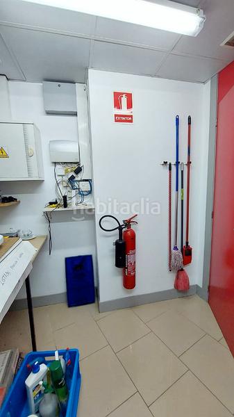 Foto c0074c02-9a88-48ea-bc3a-7b91d81b7d8b. Alquiler local comercial local en buen estado en Barri de les Corts Barcelona