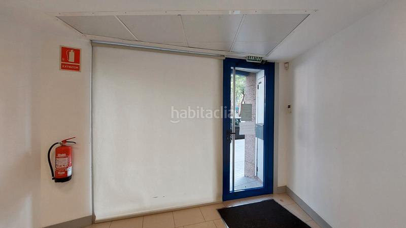 Foto c7a21e82-1d54-4333-a331-b30d231bd1bb. Alquiler local comercial local en buen estado en Barri de les Corts Barcelona