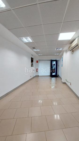 Foto a5ab18e5-218f-4725-a93e-8f1014dc9404. Lloguer local comercial amb calefacció a Barri de les Corts Barcelona