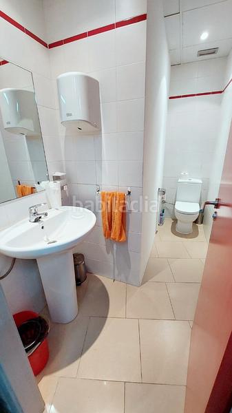 Foto 46421270-e2dc-4177-9f37-c7231eb10a37. Rent business premise with heating in Barri de les Corts Barcelona