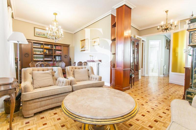 Foto 030960b3-33c1-4fd6-9336-f6dec72ce6ff. Pis amb aparcament a Trafalgar Madrid