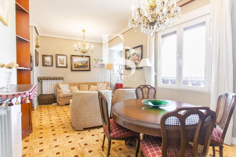 Foto f4157e3a-5bc4-4249-b3a1-94d1eb95ddbb. Pis amb aparcament a Trafalgar Madrid