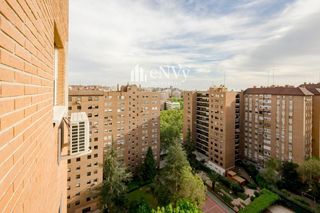 Pis  Sangenjo. Piso en venta en calle sangenjo, fuencarral el pardo, la paz  ma