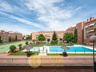 Planta baixa  Calle camilo jose cela. Exclusiva planta baja con jardín privado en una de las mejores z