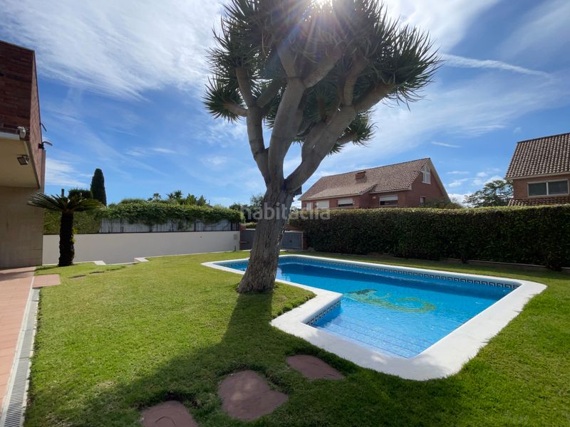 Foto 0f833ea1-d51c-4282-aec7-b117fe5c18a8. Casa amb xemeneia calefacció piscina a Sant Vicenç Platja Sant Vicenç de Montalt