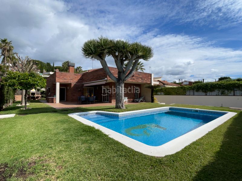 Foto e350db86-646f-41fe-aabb-ebe91d13e3c9. Casa amb xemeneia calefacció piscina a Sant Vicenç Platja Sant Vicenç de Montalt