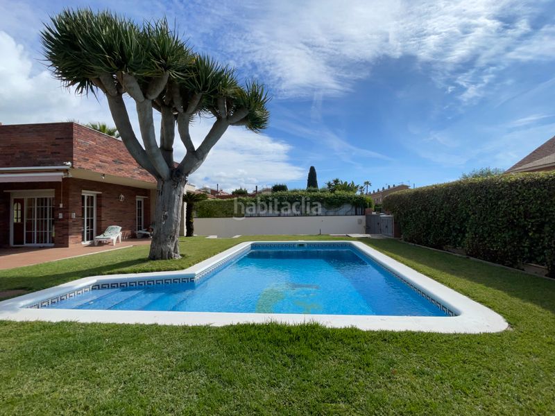 Foto fcf0b0ee-6a9c-438c-84b3-500a2ebfd1d0. Casa amb xemeneia calefacció piscina a Sant Vicenç Platja Sant Vicenç de Montalt