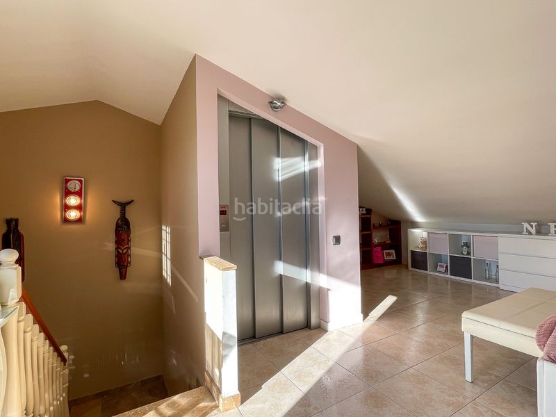 Foto cbfabfd5-21a0-4a26-9055-5bc00757573b. Casa adossada amb xemeneia calefacció a Camí de la Serra Mataró