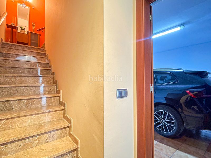 Foto daf03c38-9c75-4c87-ac26-6f02e88fd4ba. Casa adossada amb xemeneia calefacció a Camí de la Serra Mataró