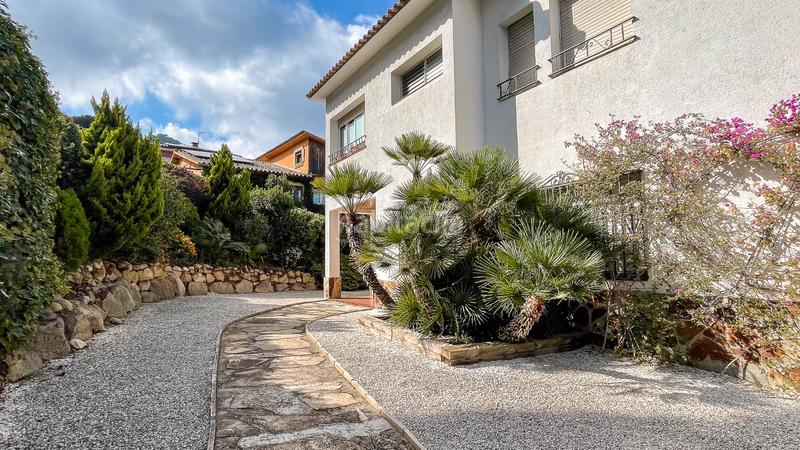 Foto 7899ba2e-8101-46cd-afcb-7bbecda17e76. Casa  en venta con 6 habitaciones y piscina. en Argentona