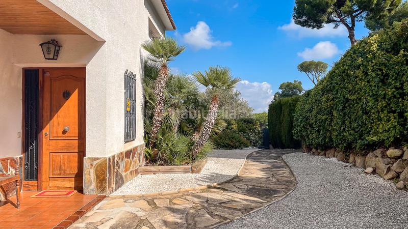 Foto f7ba6942-409b-48ae-ac46-3fbabb24ed14. Casa  en venta con 6 habitaciones y piscina. en Argentona