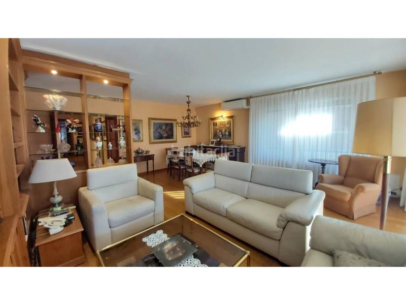 Foto 6995c6b1-02c8-4e87-9fe3-229022dcd52f. Dúplex amb calefacció aparcament piscina a Eixample Sant Cugat del Vallès