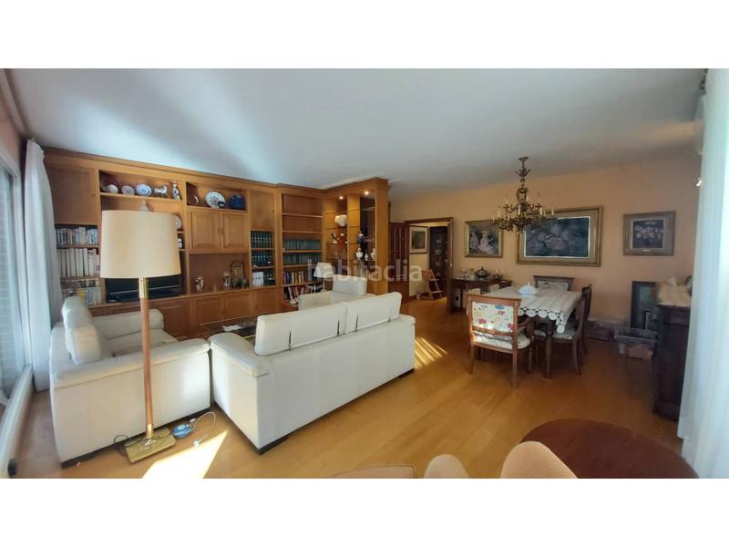 Foto b6c44e26-32b5-40fa-b17e-6a77cdbd80ca. Dúplex amb calefacció aparcament piscina a Eixample Sant Cugat del Vallès