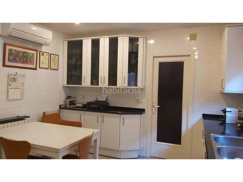 Foto d6767e61-2e3f-4ba3-8d59-8c1931f1318b. Dúplex amb calefacció aparcament piscina a Eixample Sant Cugat del Vallès